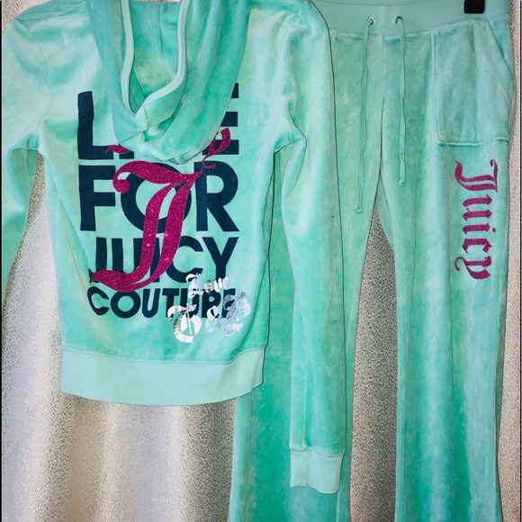 mint green sweatsuit